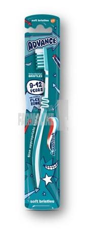 Aquafresh Periuta de dinti Advanced 9 - 12 ani
