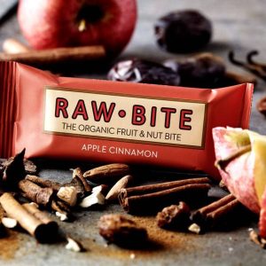 BATON APPLE CINNAMON - MAR CU SCORTISOARA 50g - RAW BITE