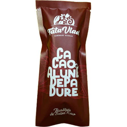 Baton cu cacao si alune de padure