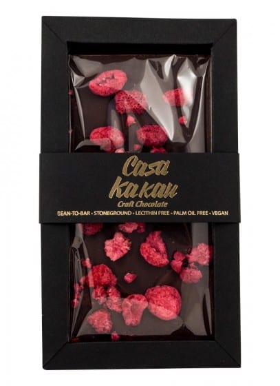 Ciocolata artizanala cu zmeura liofilizata, 70g, Casa Kakau 1 Ciocolata artizanala cu zmeura liofilizata