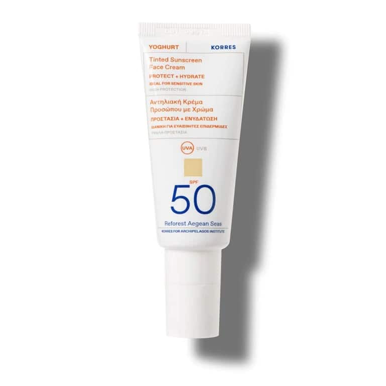 Crema colorata pentru fata cu protectie solara SPF 50 Yoghurt Sun