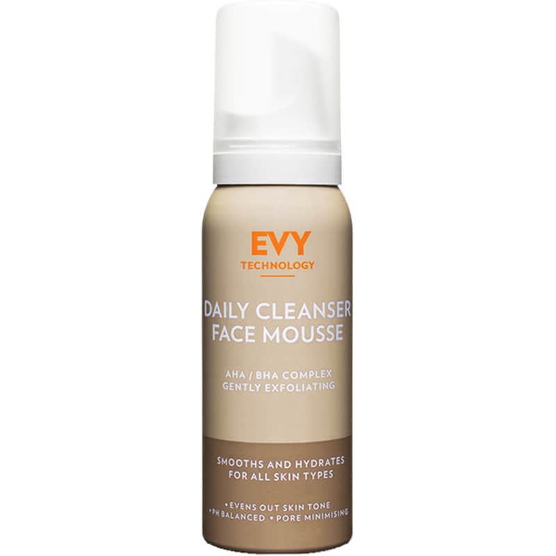 Spuma pentru curatarea fetei Daily Cleanser